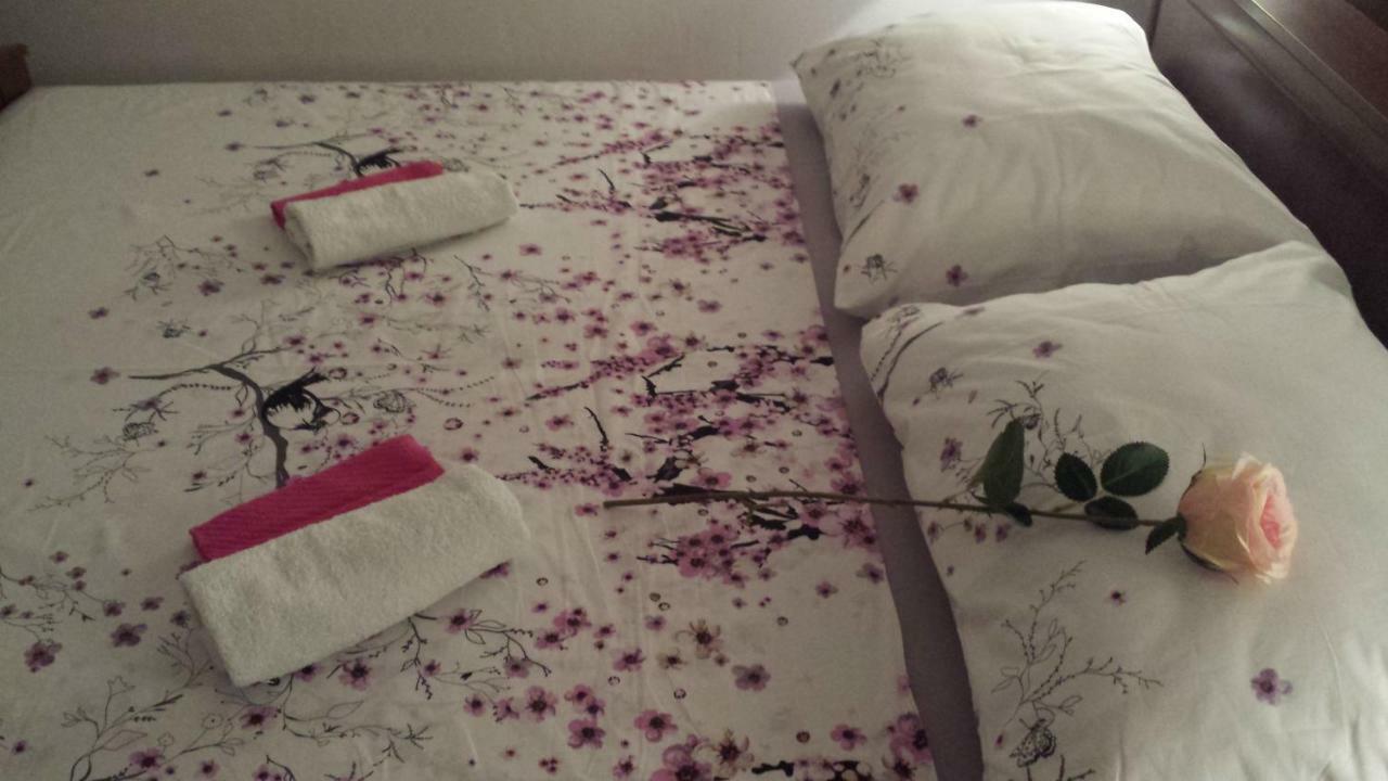 Beach Apartment Sweet Dora Split Eksteriør bilde